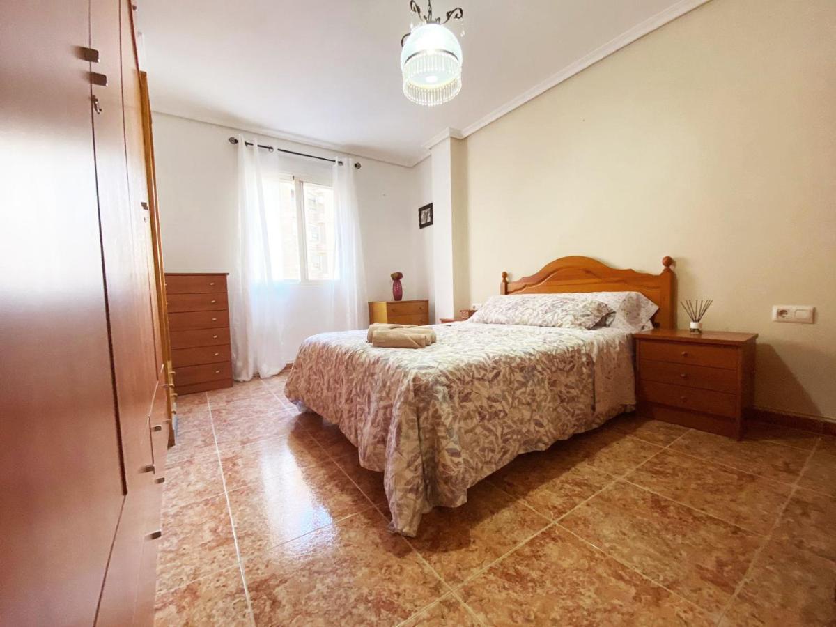 Rooms In Valencia Great Location In Shared Apartment Ngoại thất bức ảnh